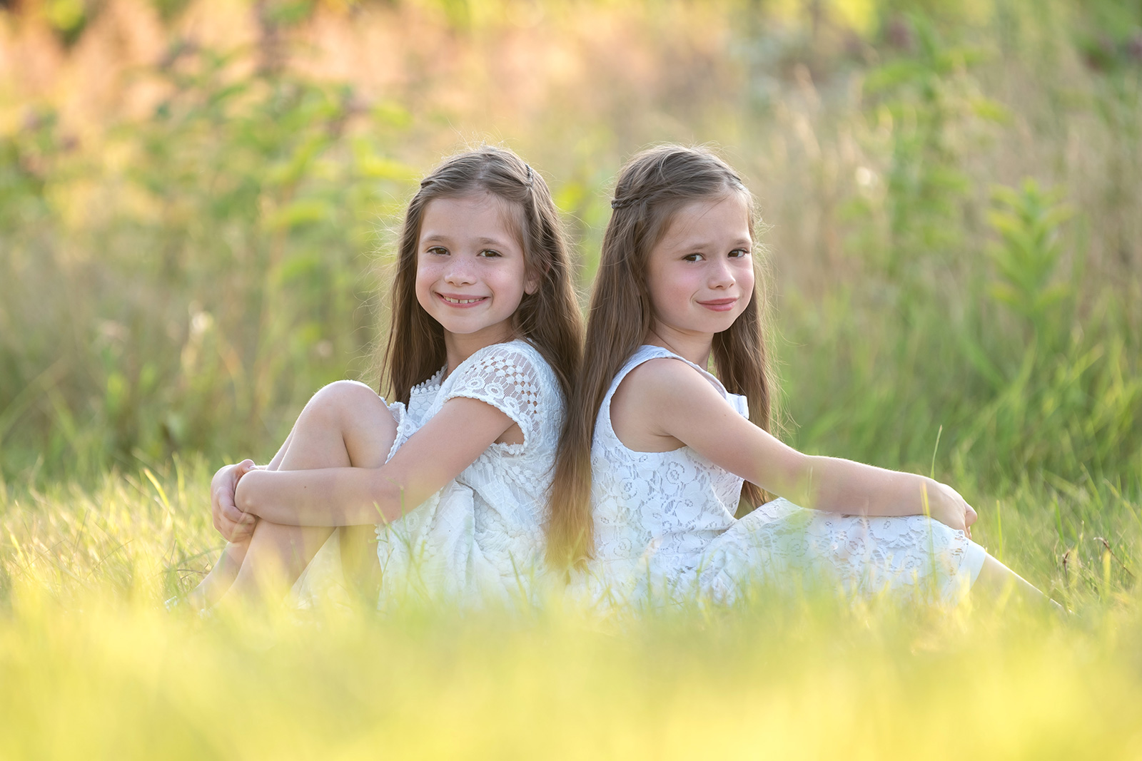 portre_33 ikrek kislányok portré hasonlóság boldogság